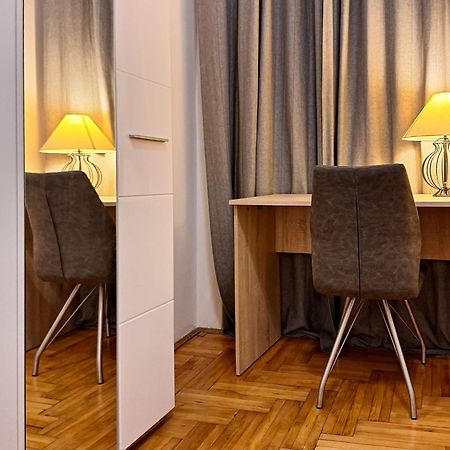 Modern Parkside Garden View Apartment 布达佩斯 外观 照片