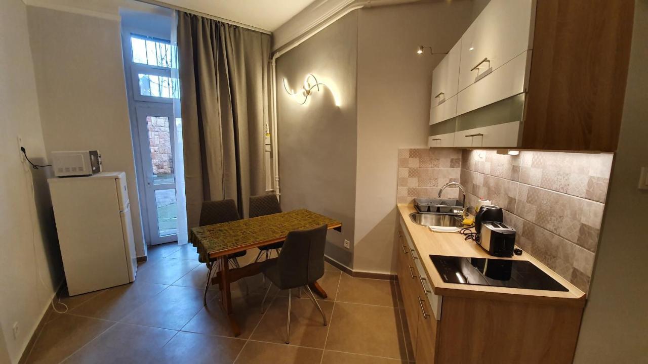 Modern Parkside Garden View Apartment 布达佩斯 外观 照片